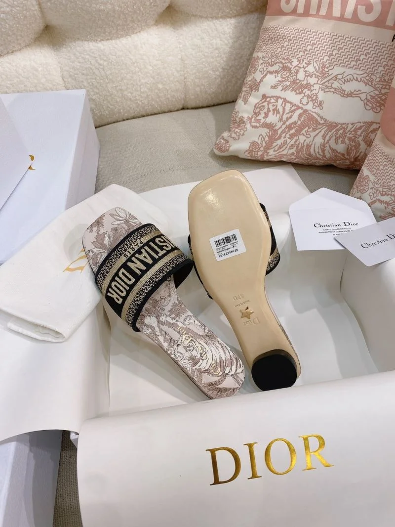 Stylish Christian Dior Slippers 21864
