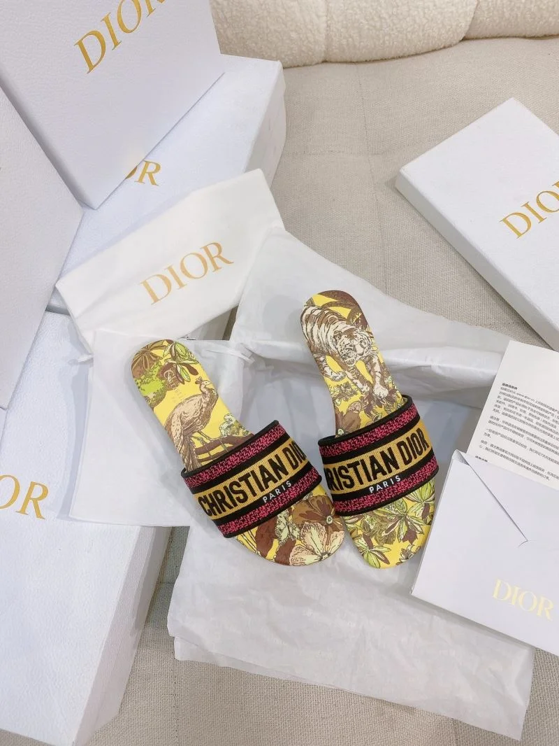 Christian Dior Slippers WaterResistant 21852