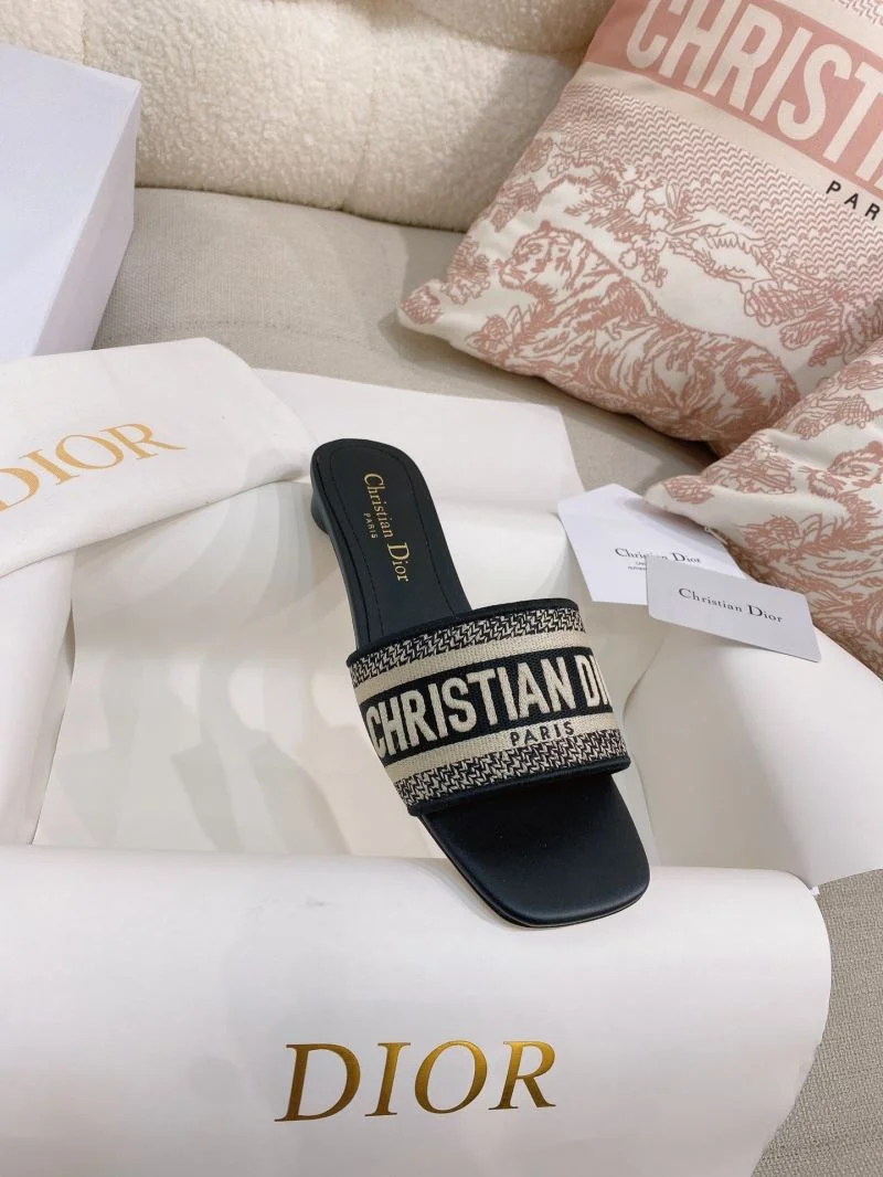 Christian Dior Slippers ComfortFit 21850