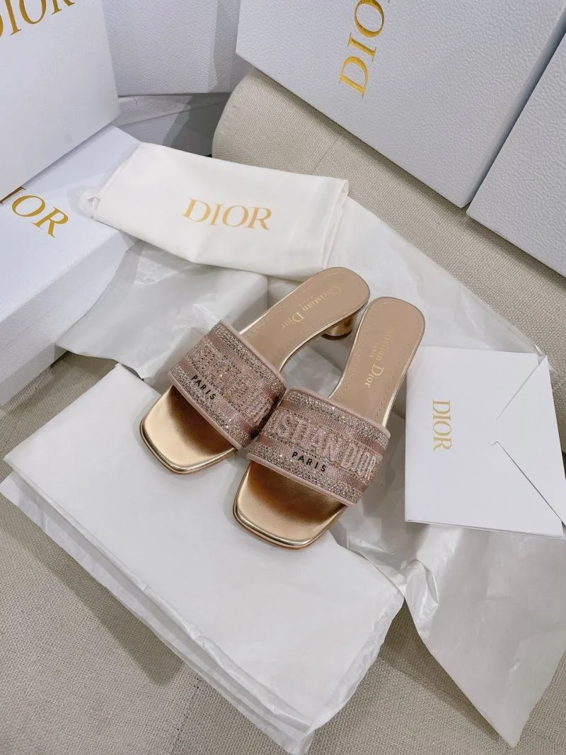 Versatile Christian Dior Slippers 21925