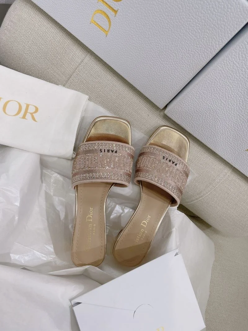 Versatile Christian Dior Slippers 21925