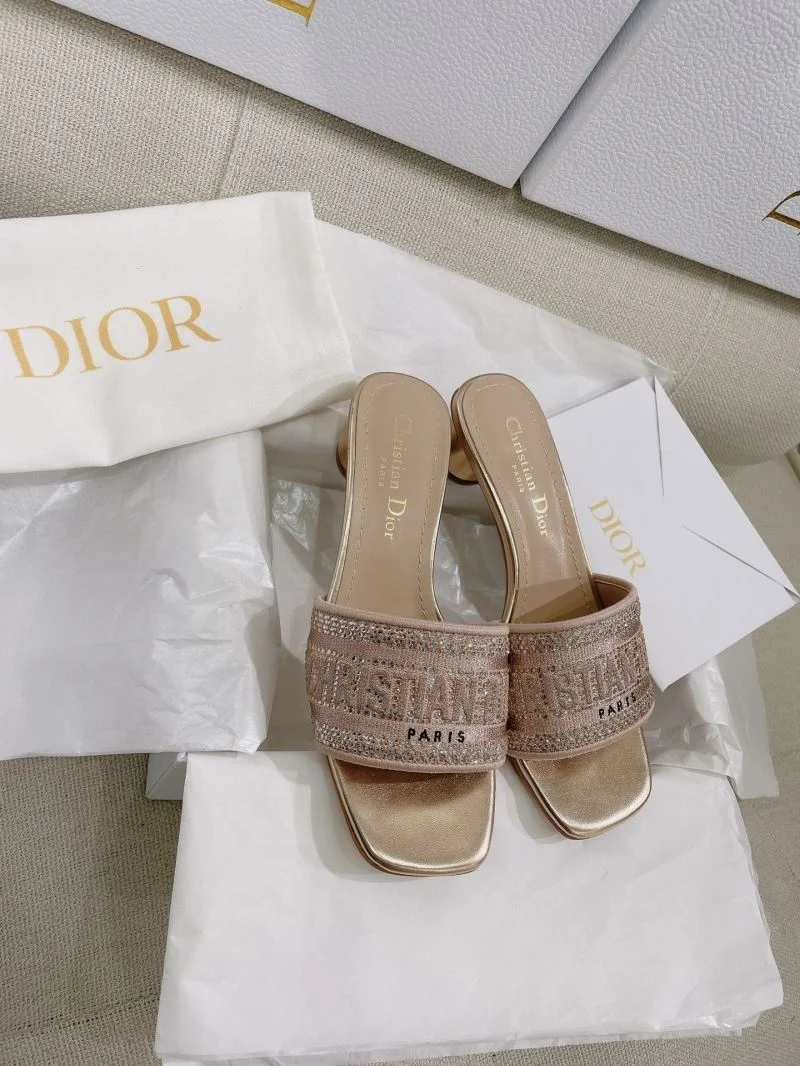 Versatile Christian Dior Slippers 21925
