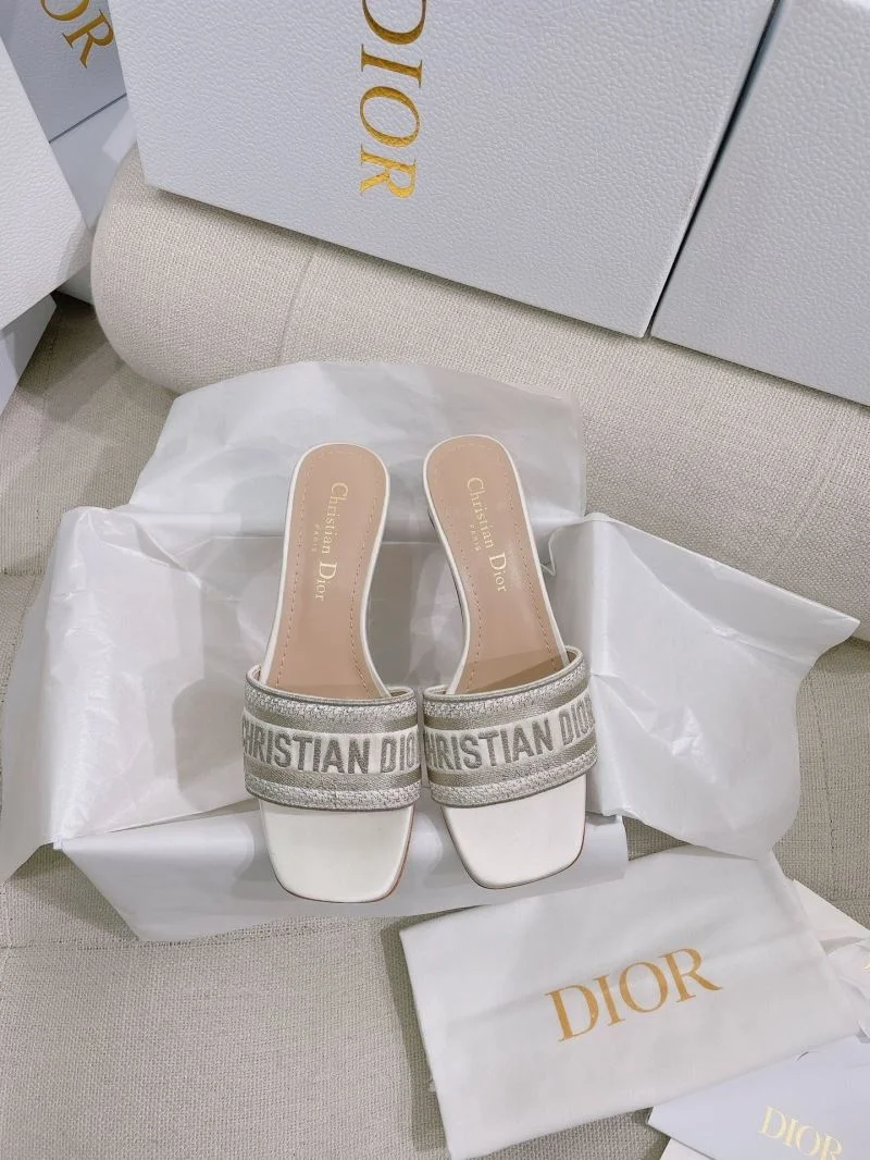 Refined Christian Dior Slippers 21821