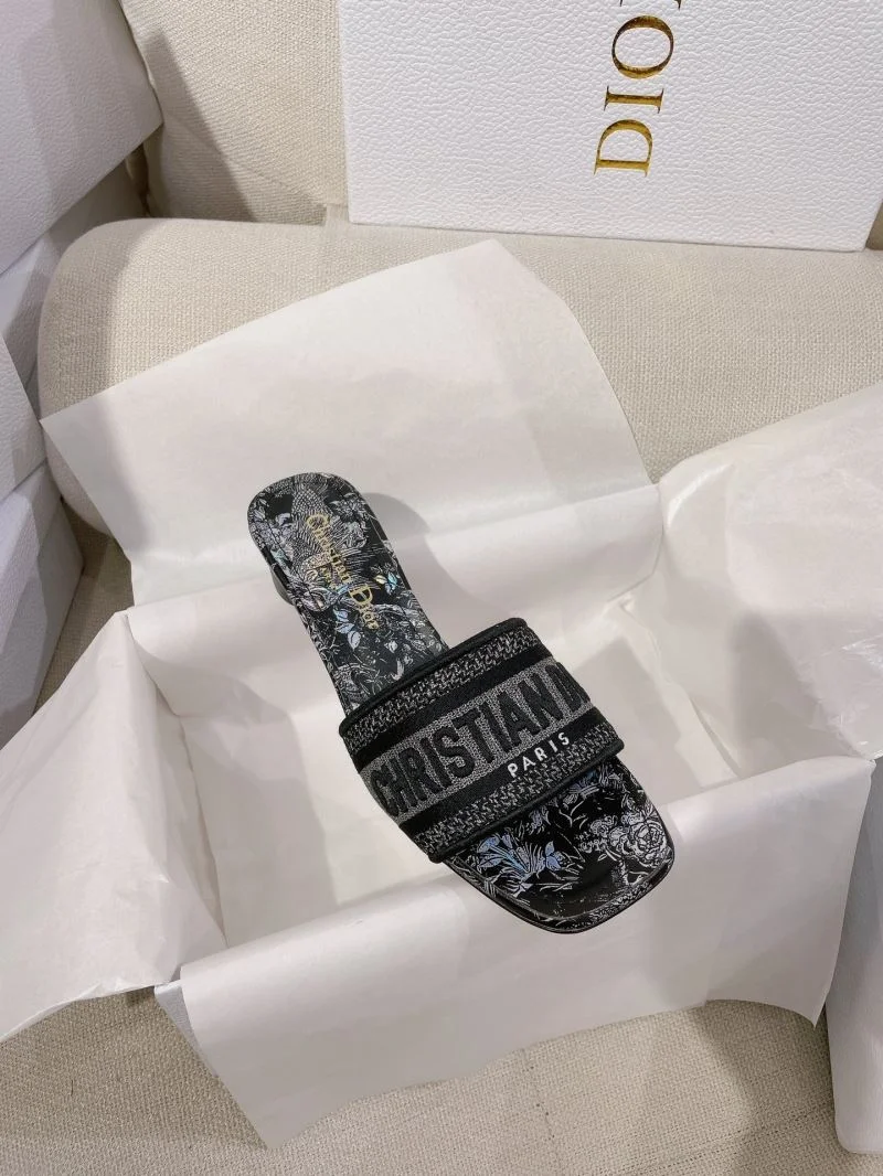 Christian Dior Slippers RelaxedFit 21812