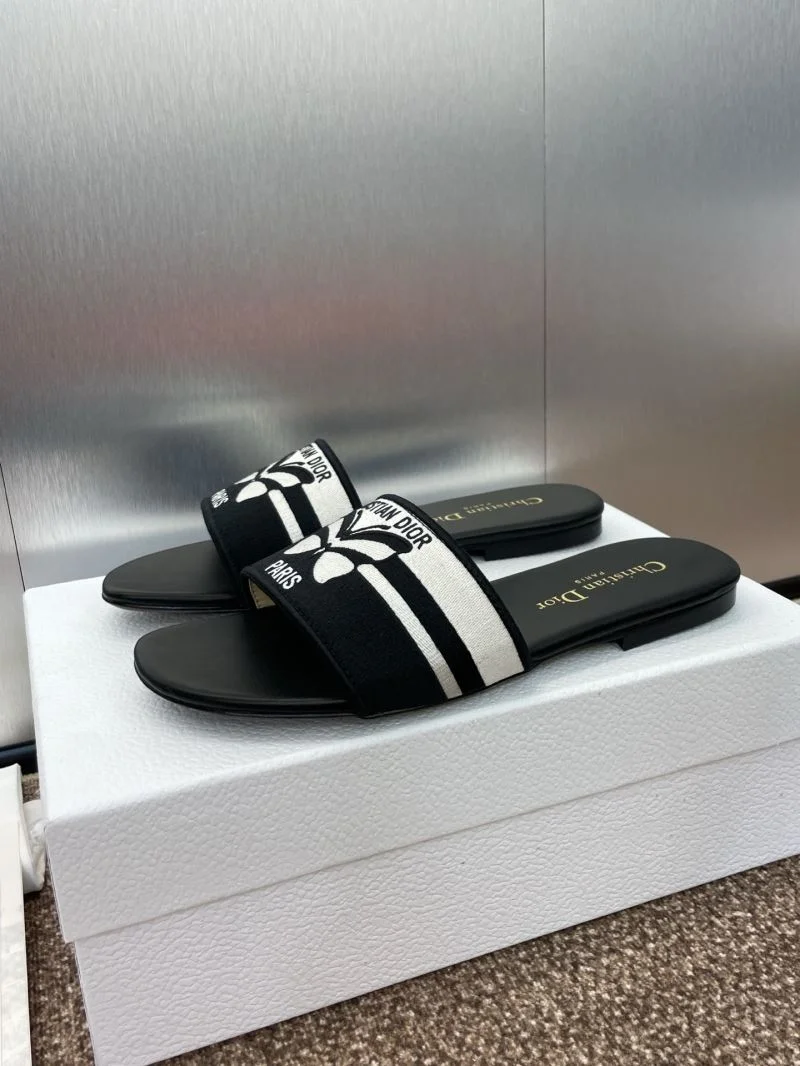 Premium Christian Dior Slippers 21797