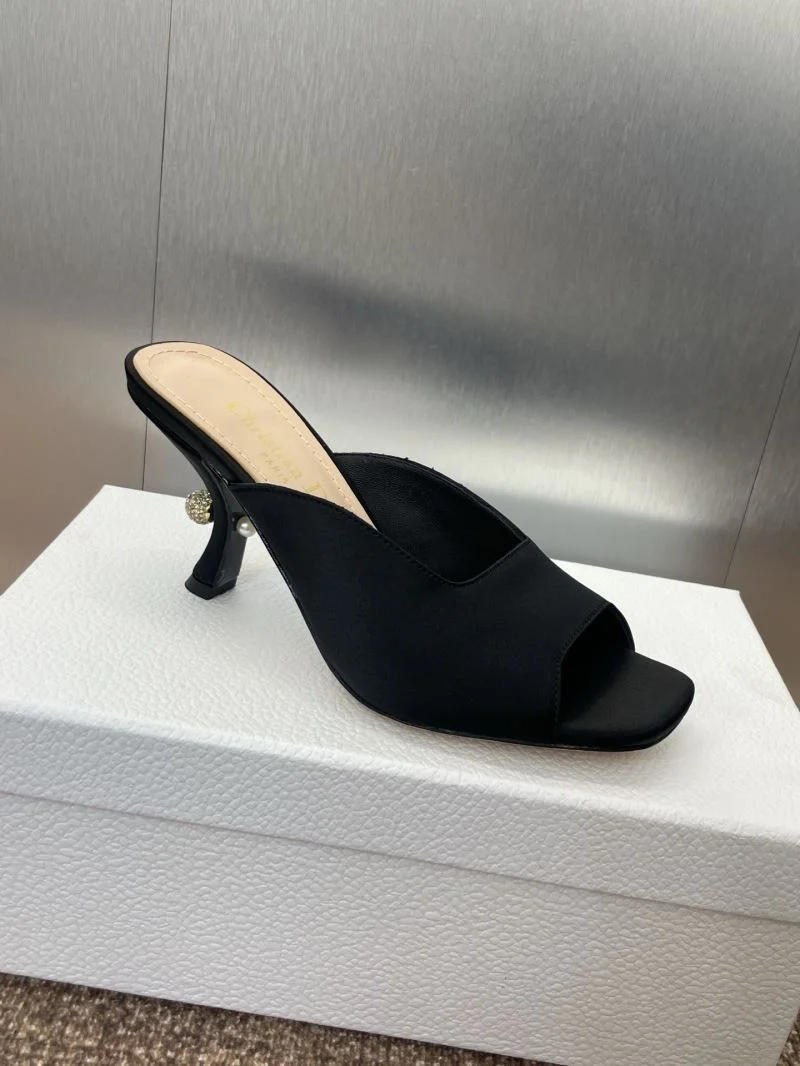 Casual Christian Dior Slippers 21780