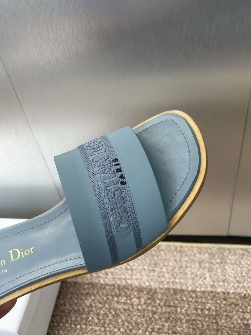 Reliable Christian Dior Slippers 21774