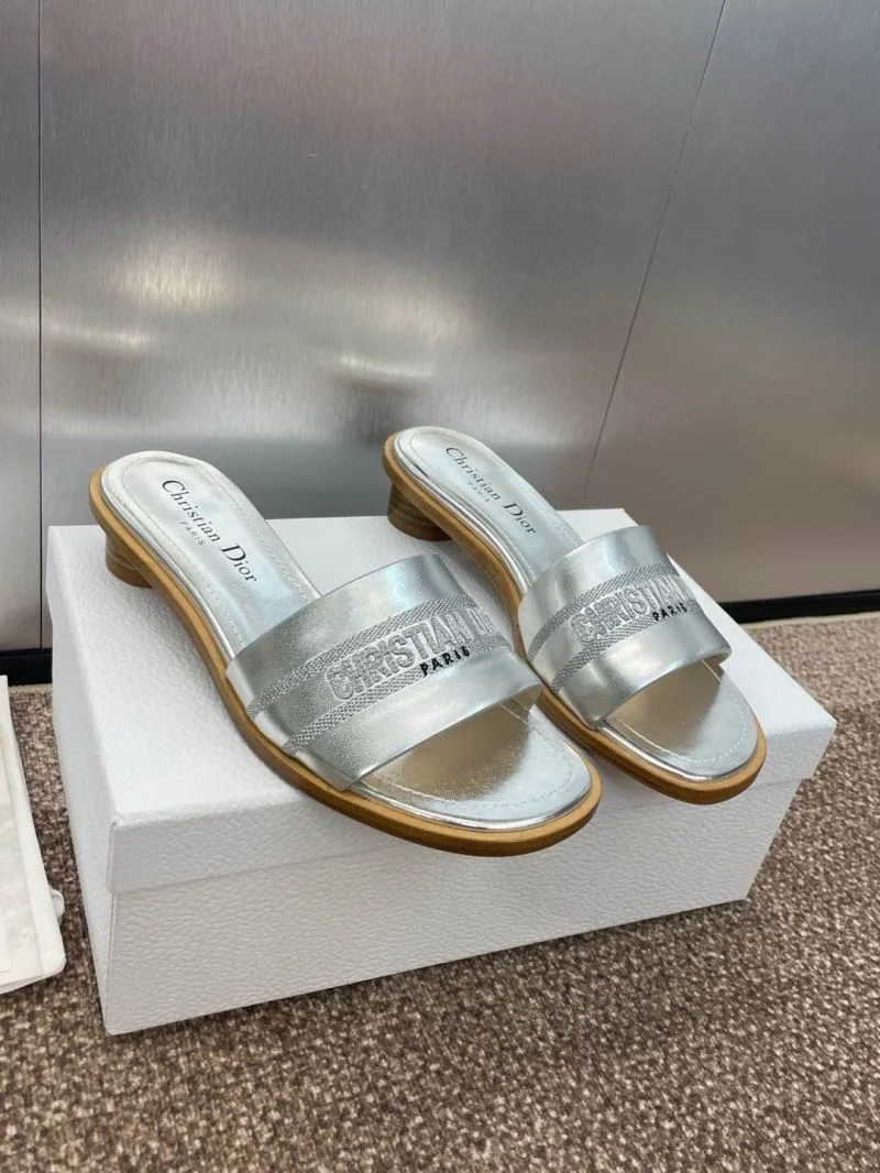 Christian Dior Slippers MoistureWicking 21772