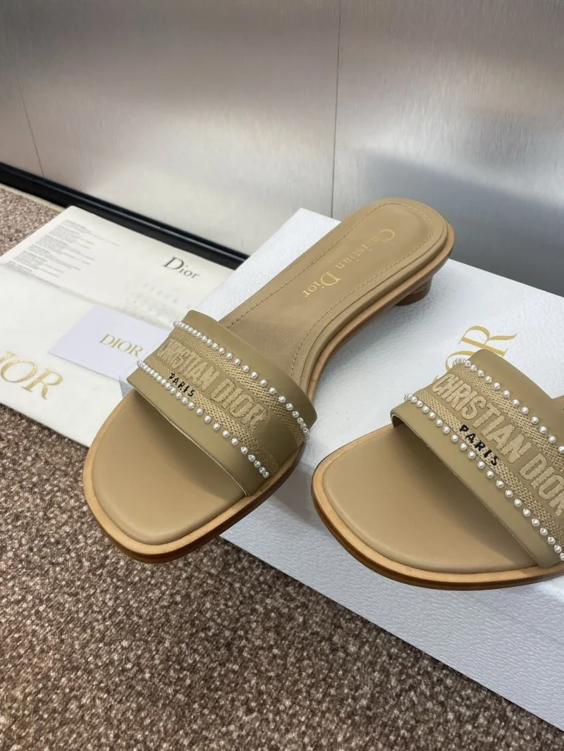 Vibrant Christian Dior Slippers 21768