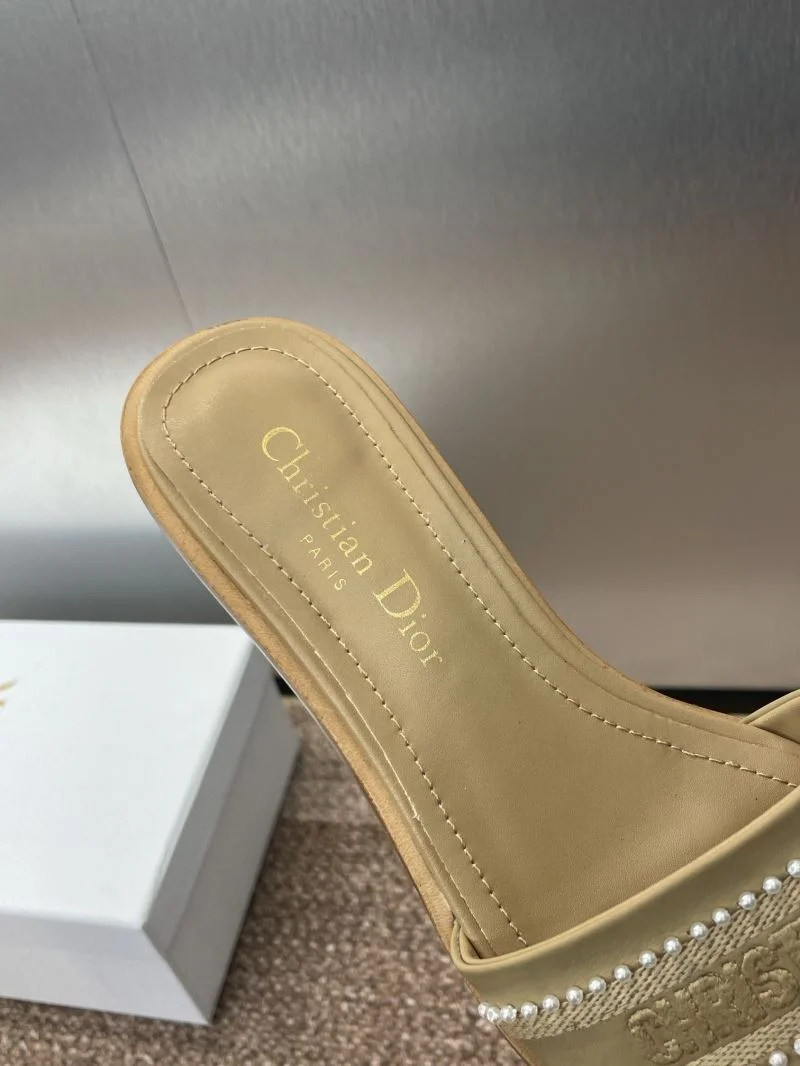Vibrant Christian Dior Slippers 21768