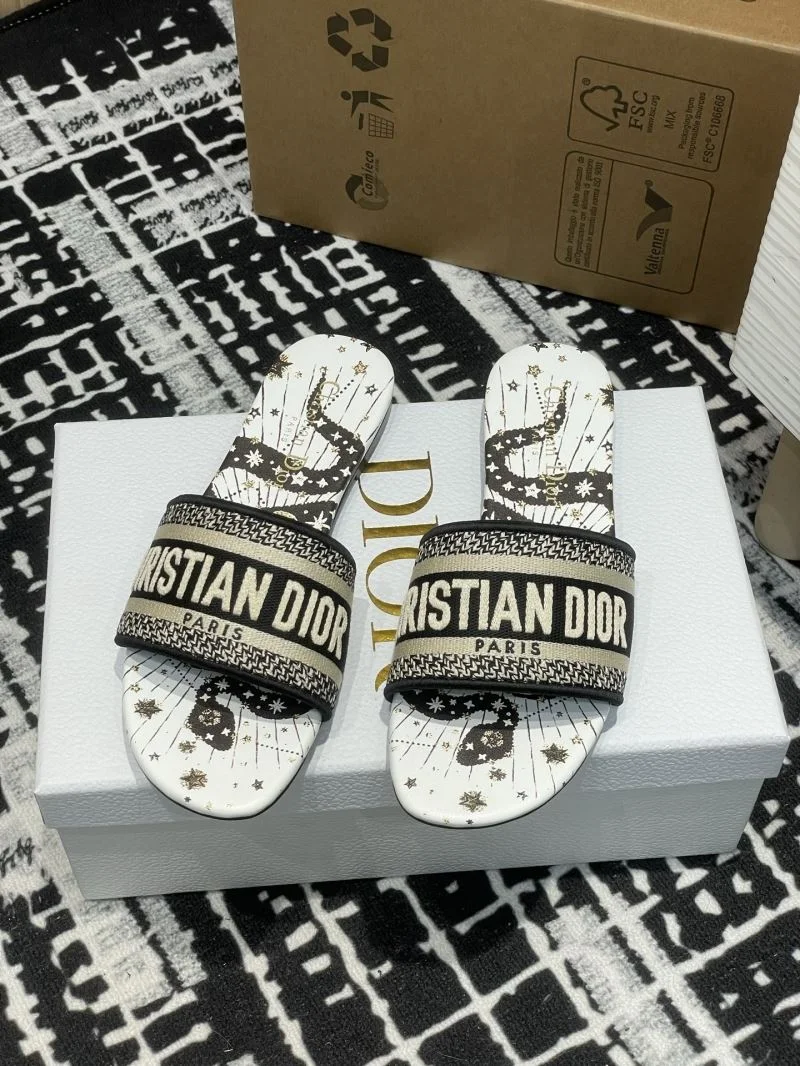 Vibrant Christian Dior Slippers 21727
