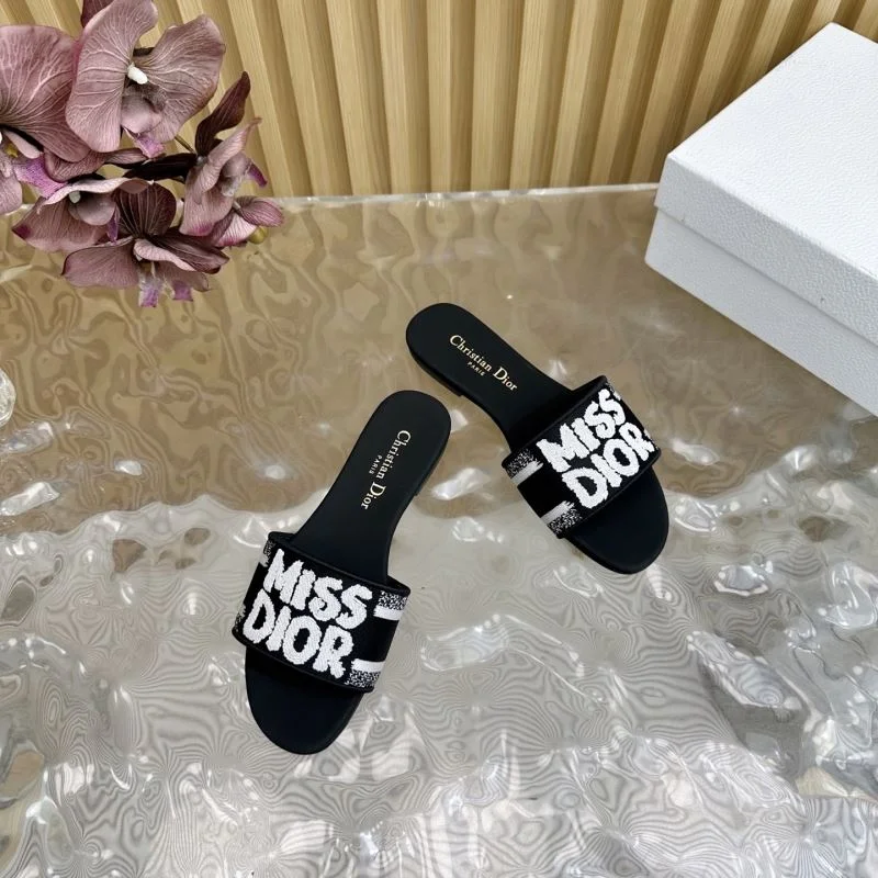 Christian Dior Slippers Compact 21452