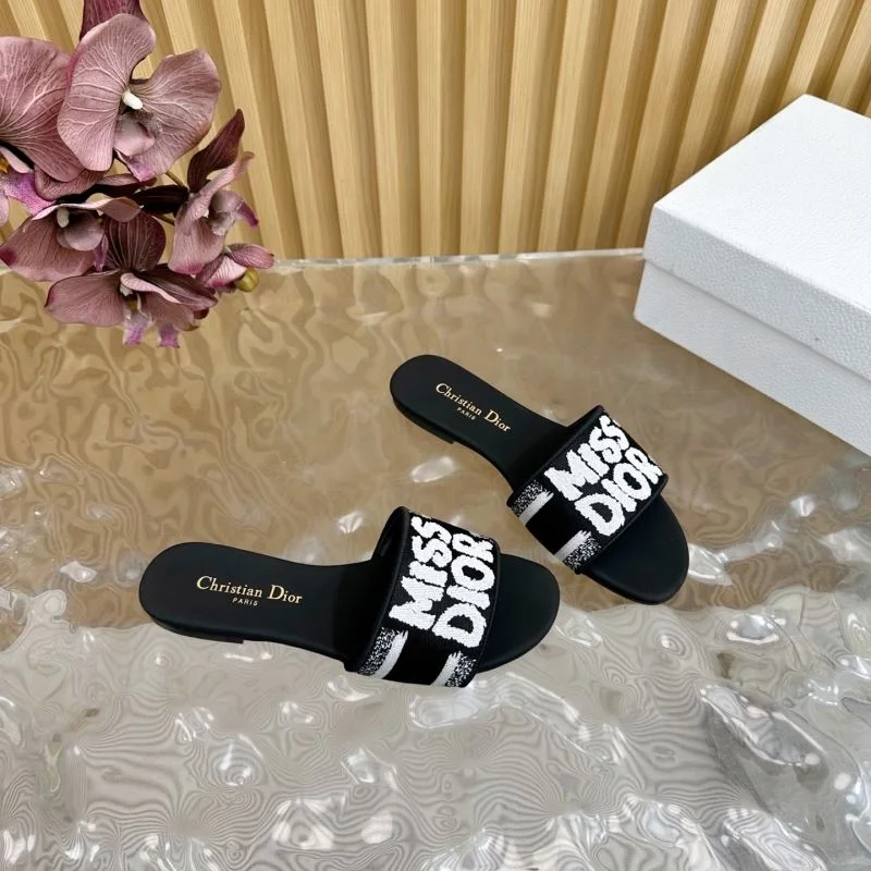 Christian Dior Slippers Compact 21452