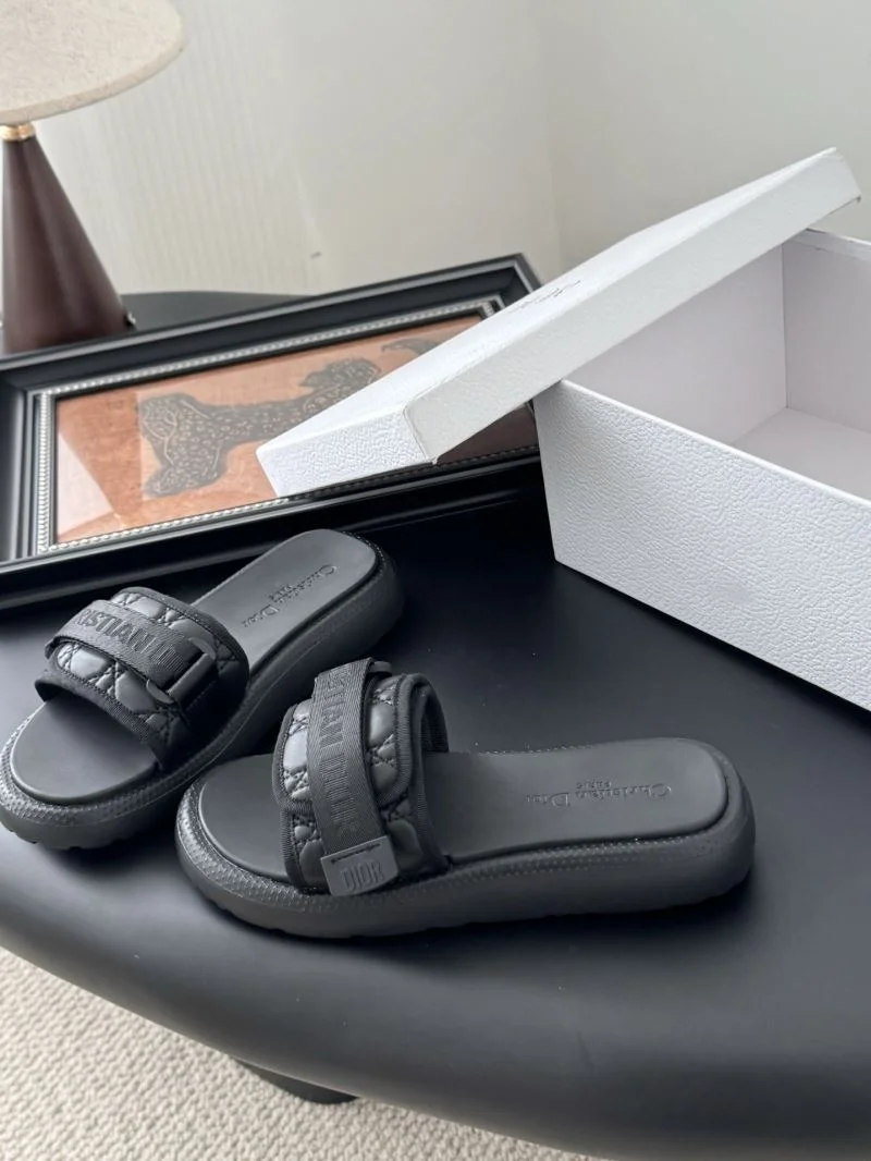 Comfortable Christian Dior Slippers 21436
