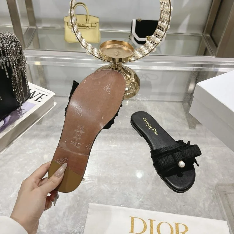 EyeCatching Christian Dior Slippers 21429