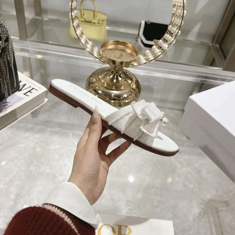 Elegant Christian Dior Slippers 21425