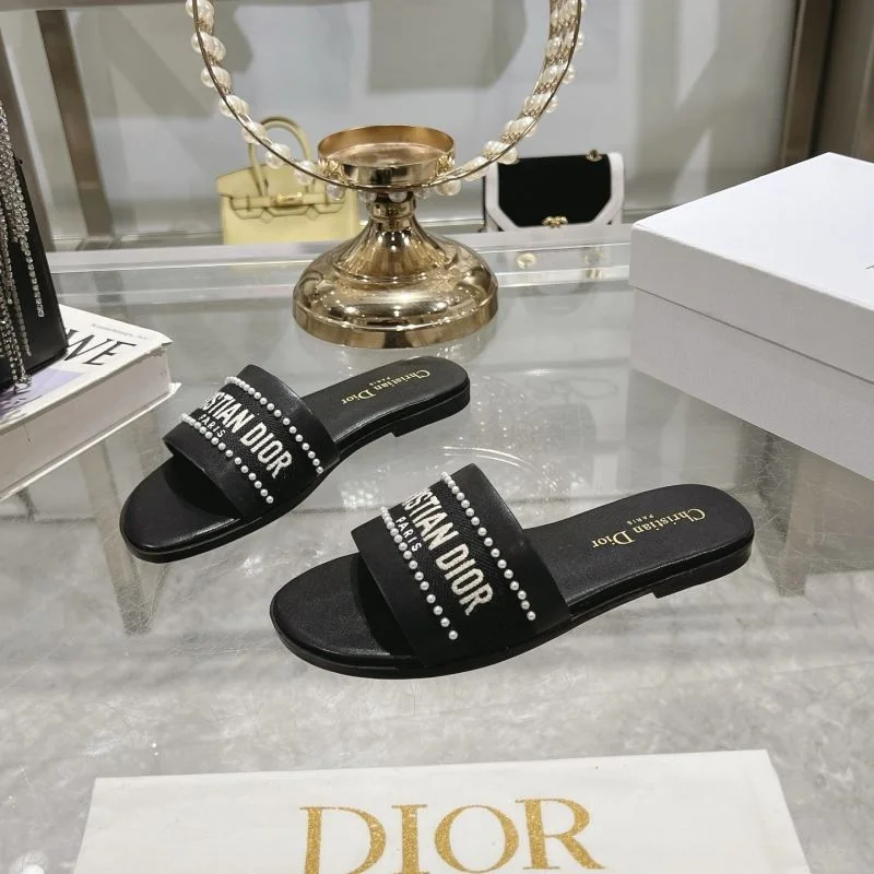 Unique Christian Dior Slippers 21424