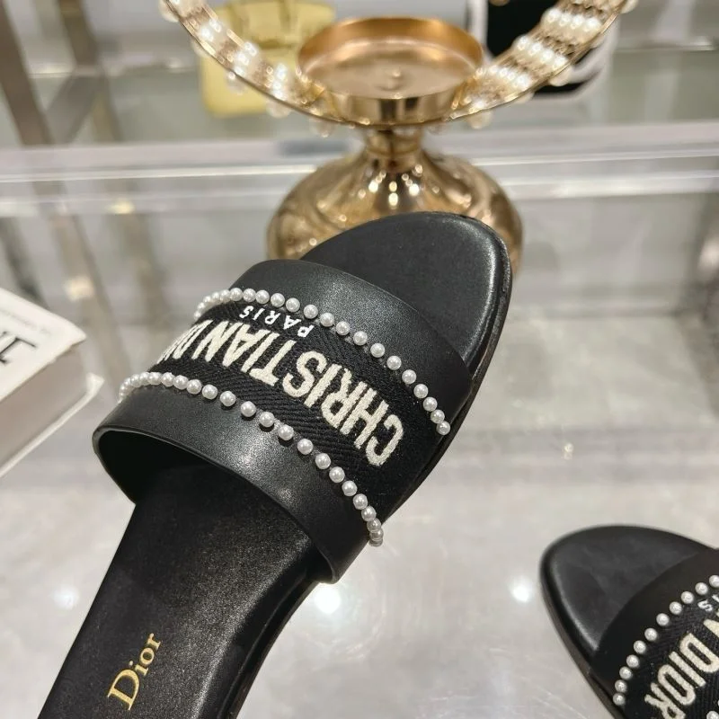 Unique Christian Dior Slippers 21424