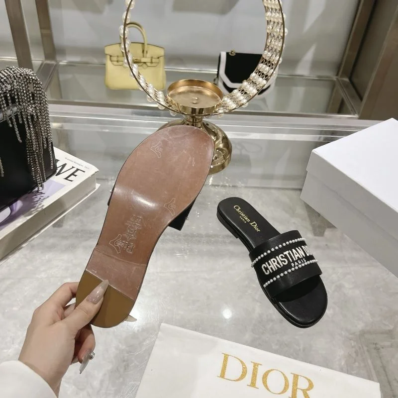 Unique Christian Dior Slippers 21424