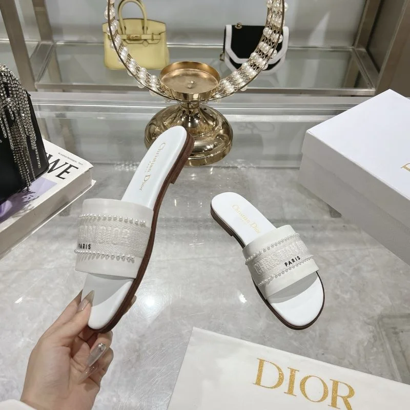 Christian Dior Slippers Compact 21430