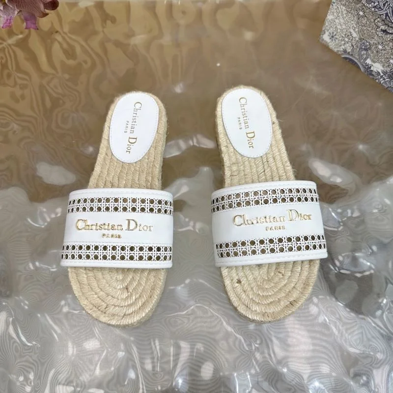 Chic Christian Dior Slippers 21415