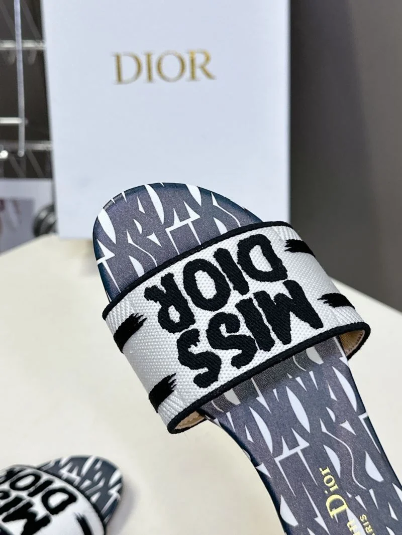 Christian Dior Slippers ModernLook 21418