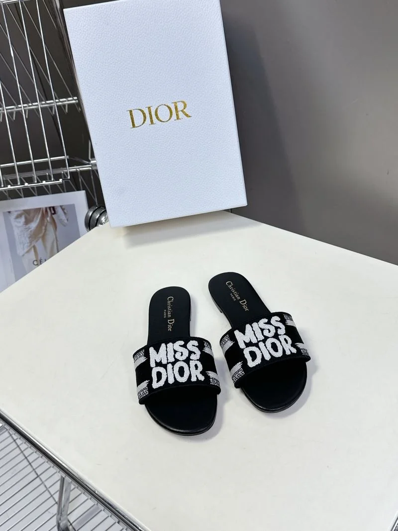 Durable Christian Dior Slippers 21417