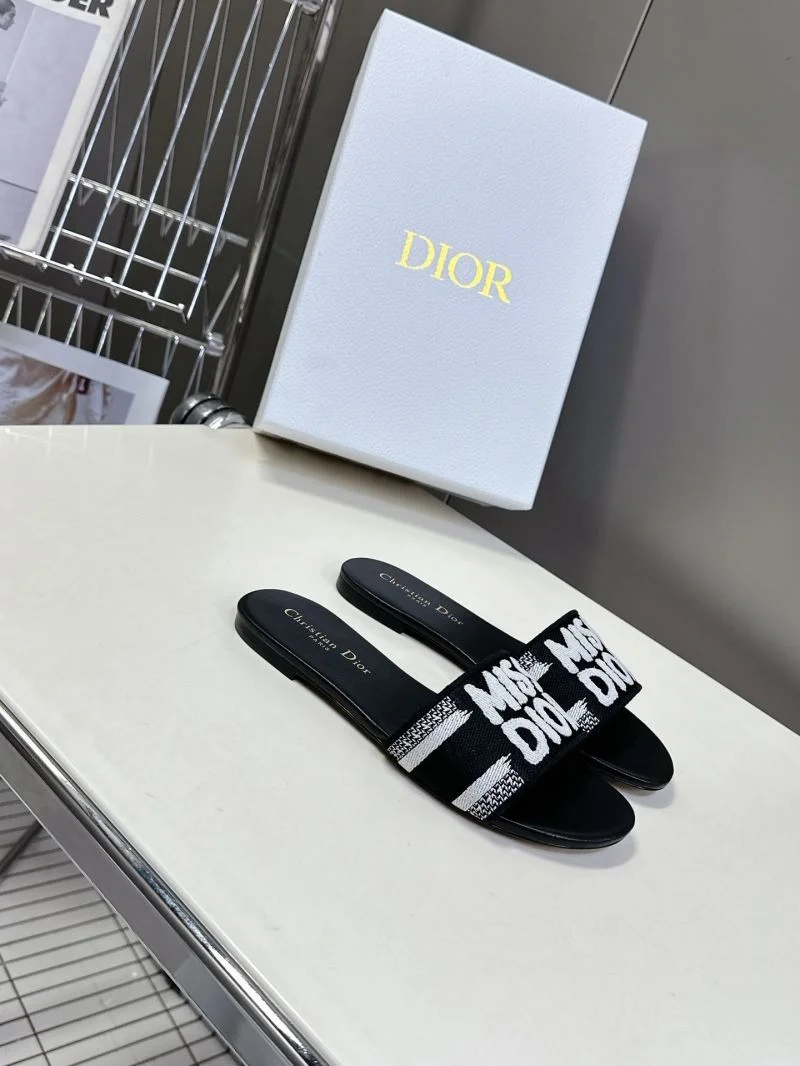 Durable Christian Dior Slippers 21417