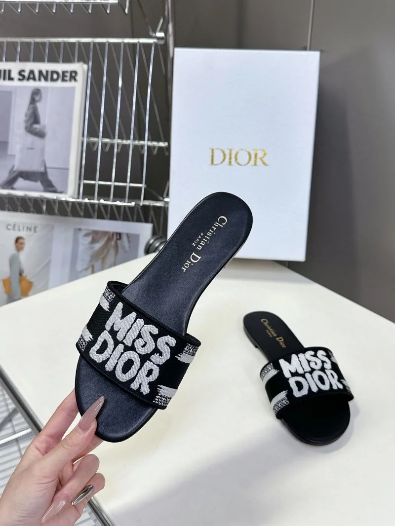 Durable Christian Dior Slippers 21417