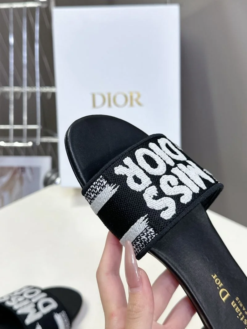 Durable Christian Dior Slippers 21417