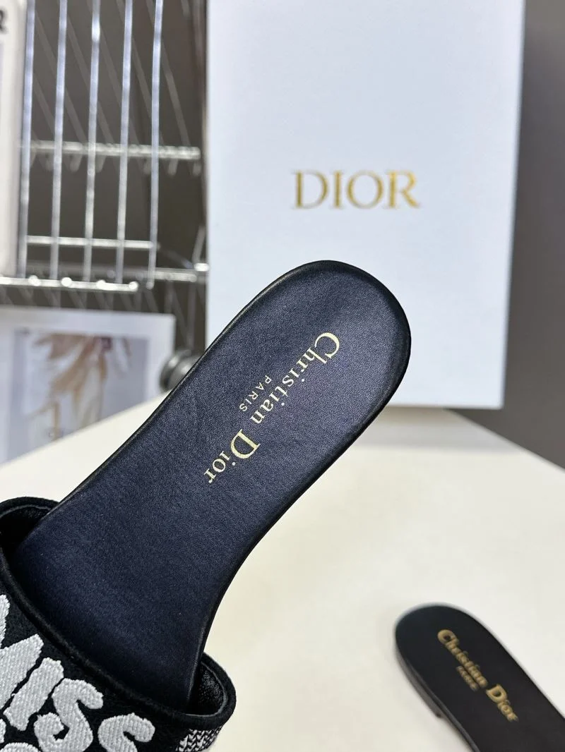 Durable Christian Dior Slippers 21417