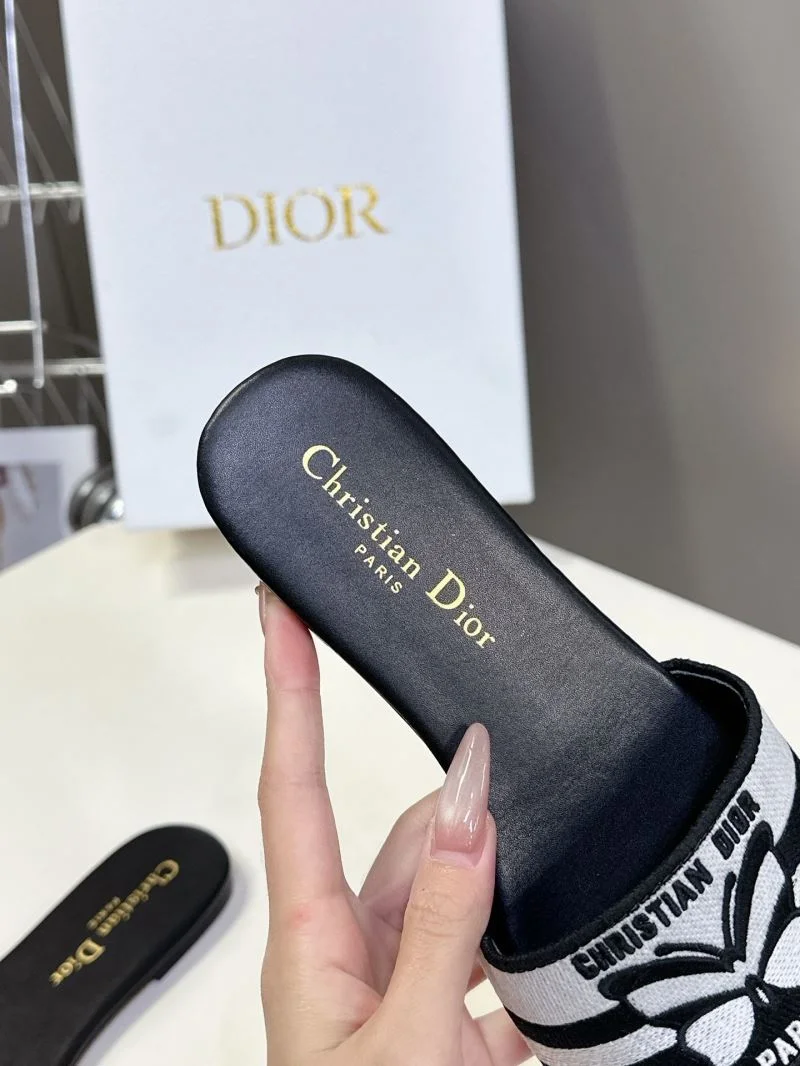 WaterResistant Christian Dior Slippers 21414