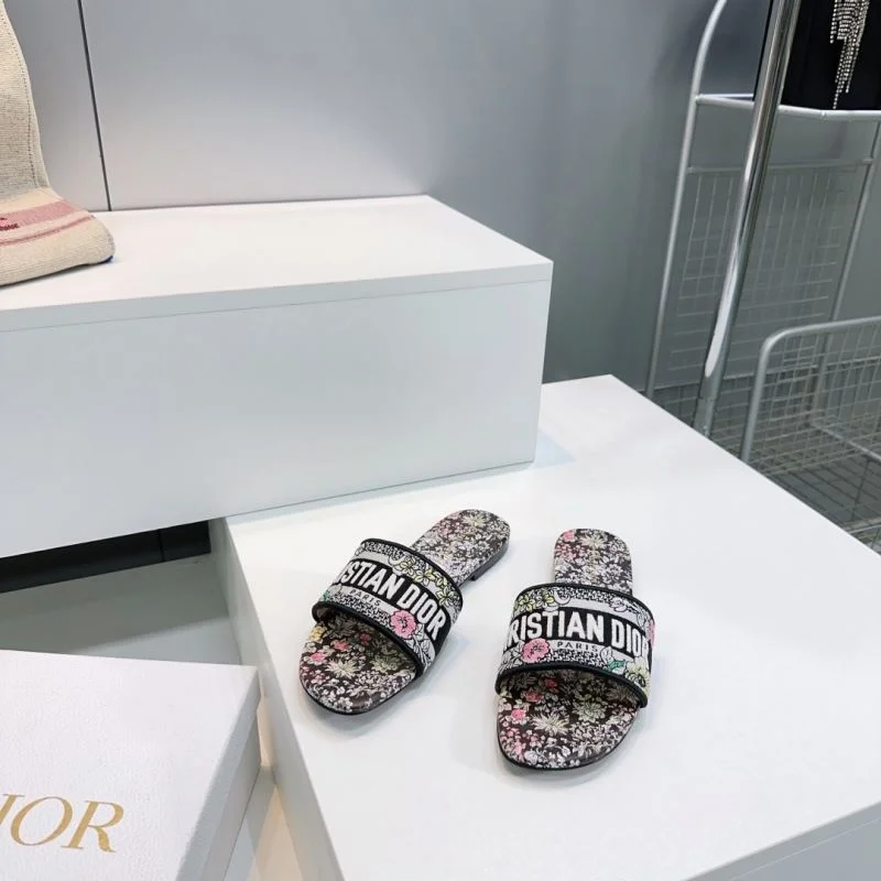 Christian Dior Slippers Durable 21399