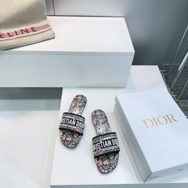 Christian Dior Slippers Durable 21399