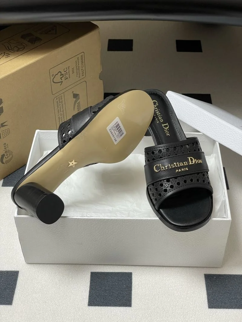 Efficient Christian Dior Slippers 21386