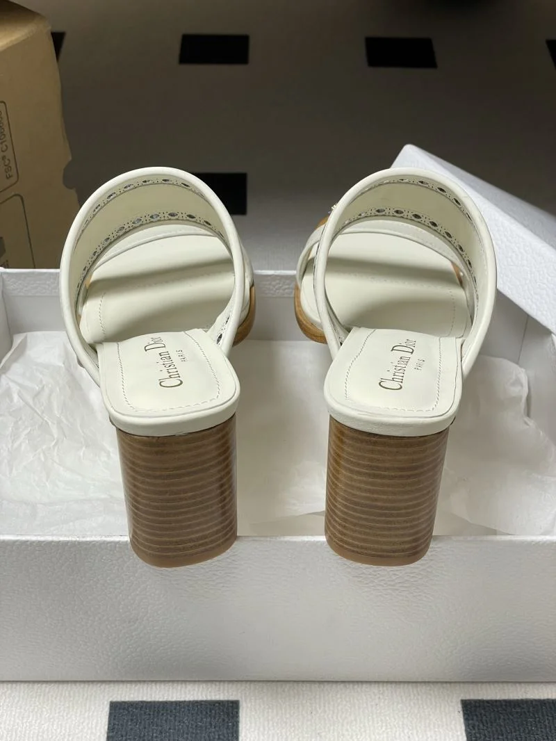 EyeCatching Christian Dior Slippers 21382