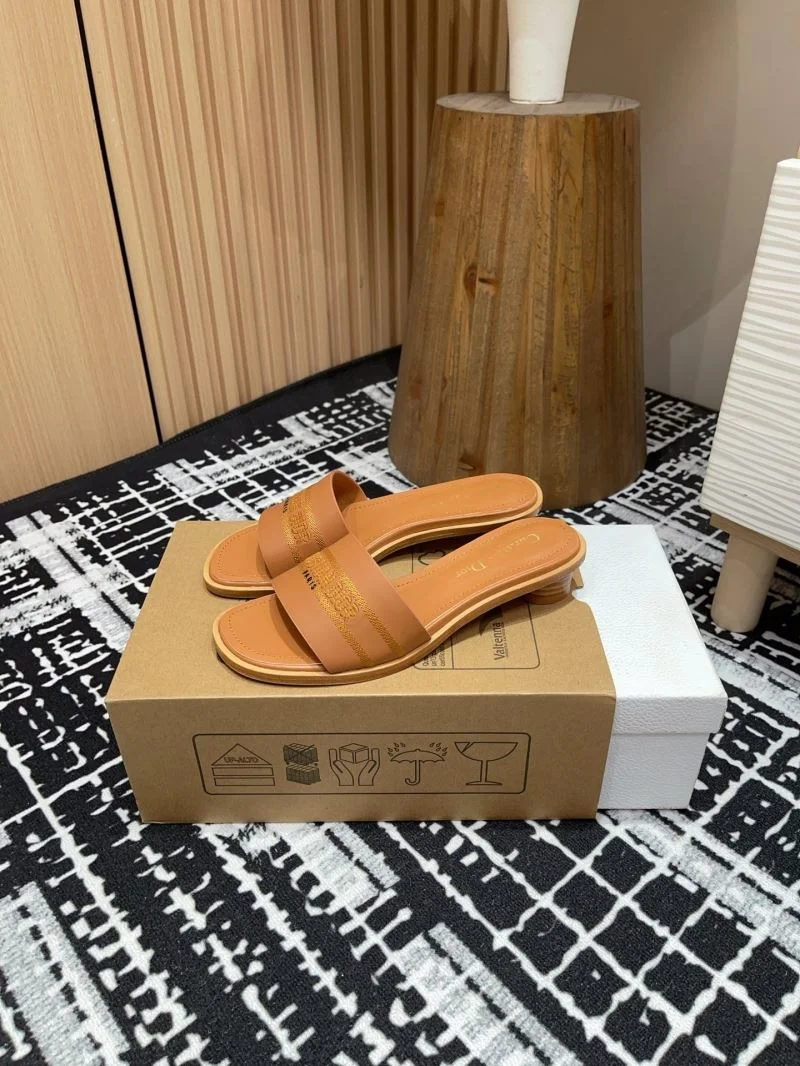 Christian Dior Slippers Versatile 21373