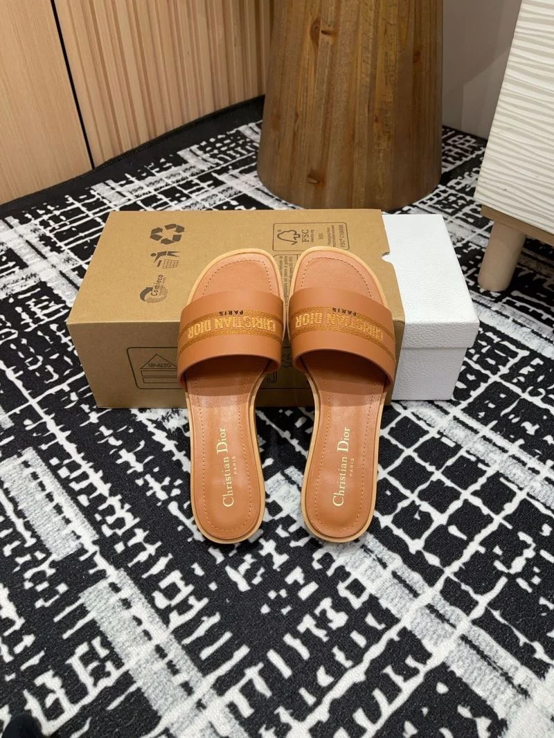 Christian Dior Slippers Versatile 21373