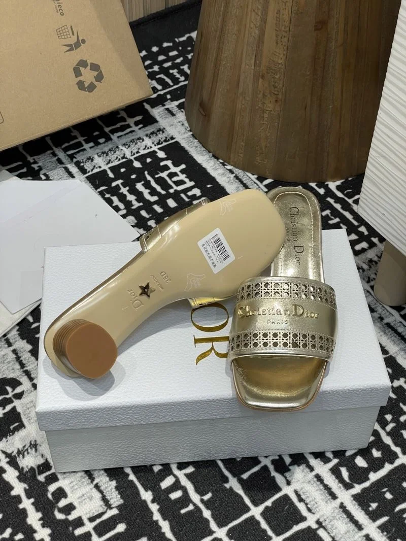Unique Christian Dior Slippers 21370