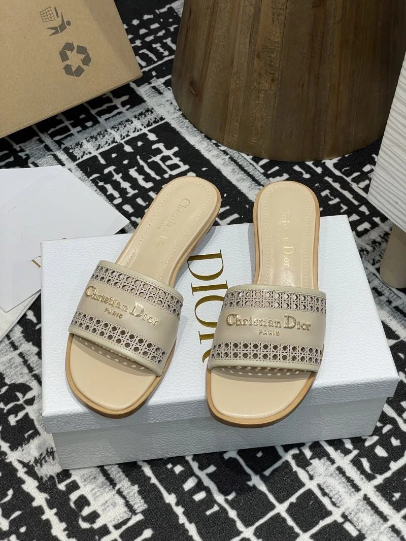 Christian Dior Slippers Versatile 21364