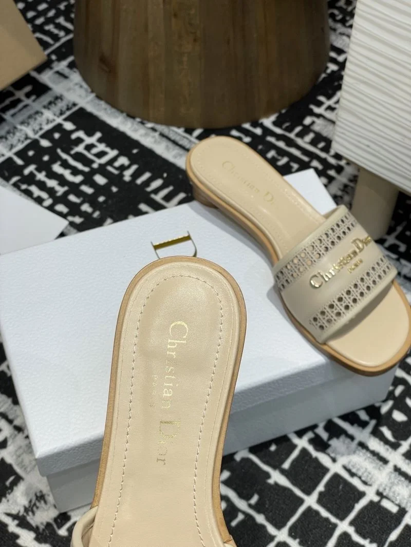 Christian Dior Slippers Versatile 21364