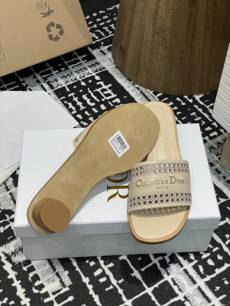 Christian Dior Slippers Versatile 21364