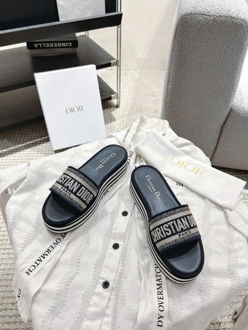 Christian Dior Slippers Durable 20860