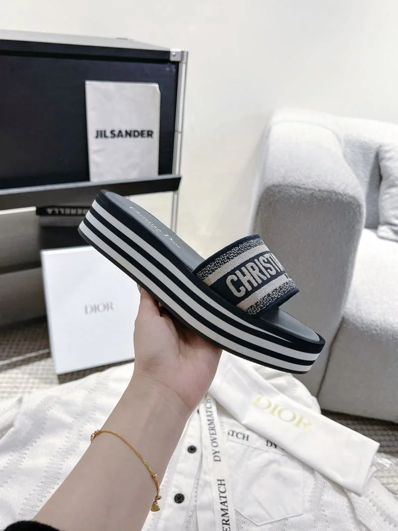 Christian Dior Slippers Durable 20860