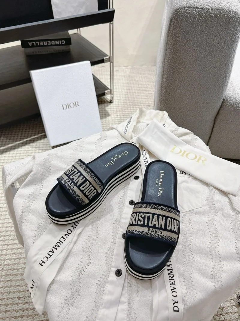 Christian Dior Slippers Durable 20860