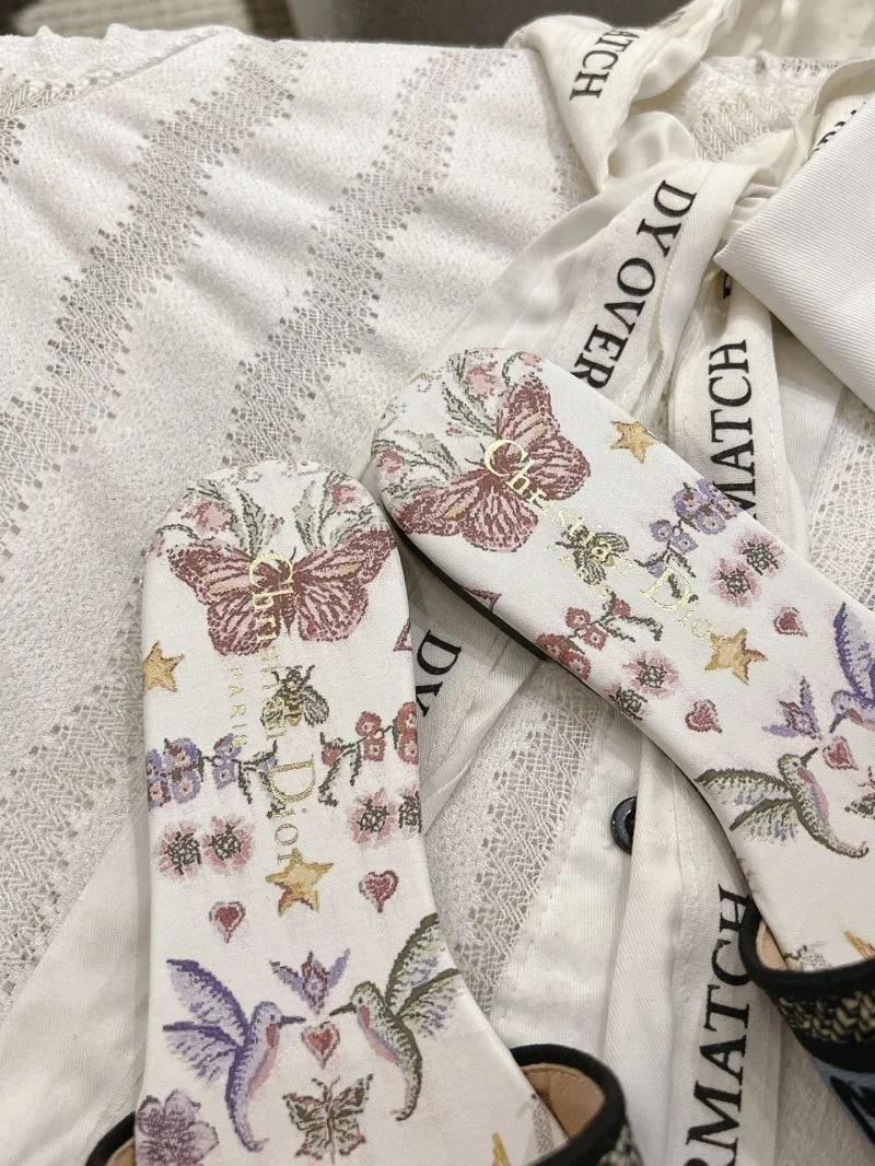 Supportive Christian Dior Slippers 20849