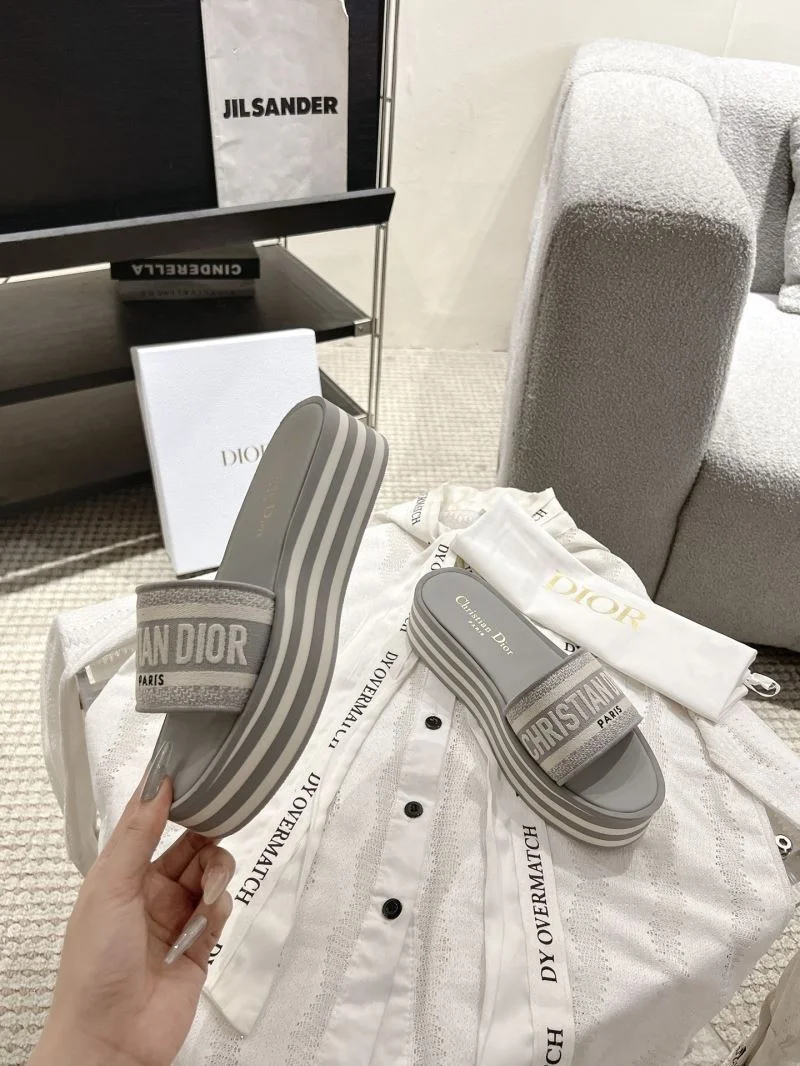 MultiPurpose Christian Dior Slippers 20910