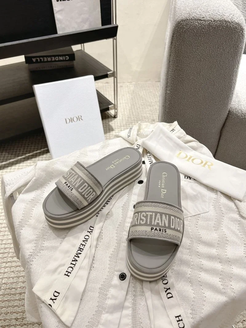 MultiPurpose Christian Dior Slippers 20910