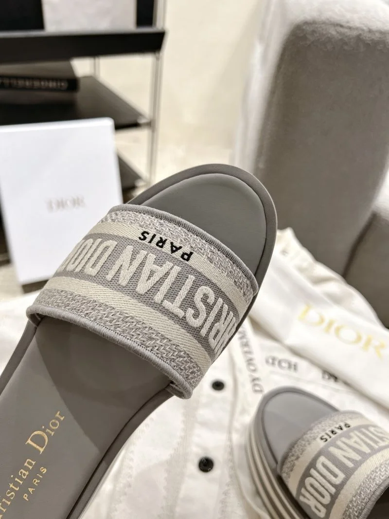 MultiPurpose Christian Dior Slippers 20910