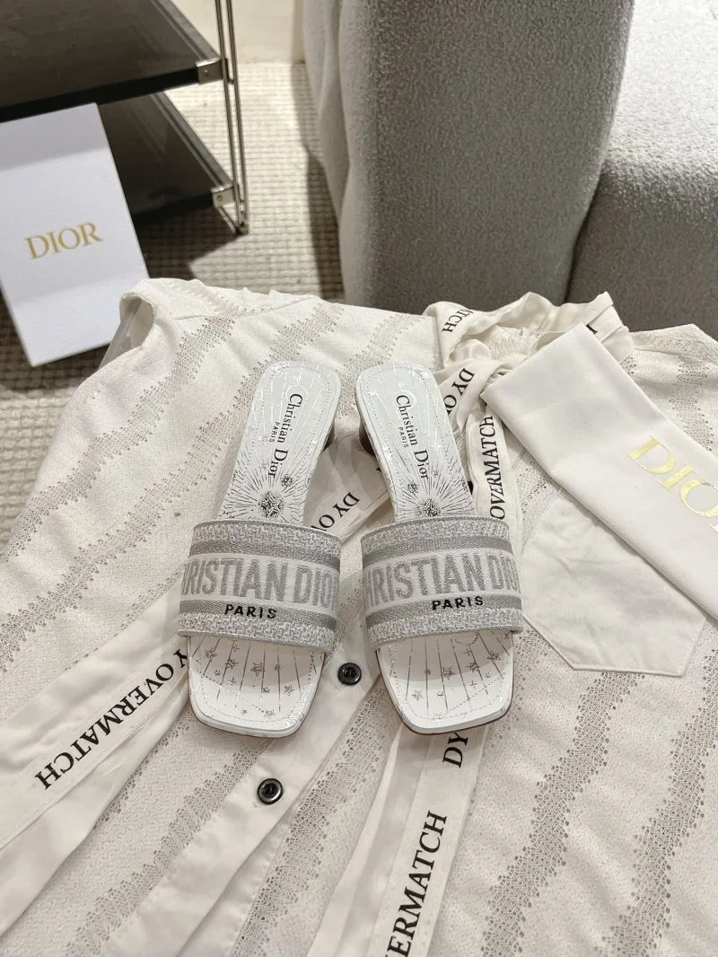 Minimalist Christian Dior Slippers 20831